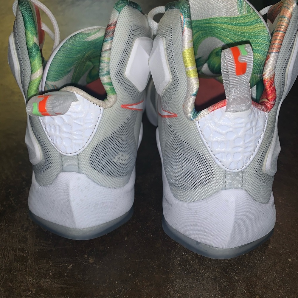 Lebron 13 RARE easters - Picture 5 of 8